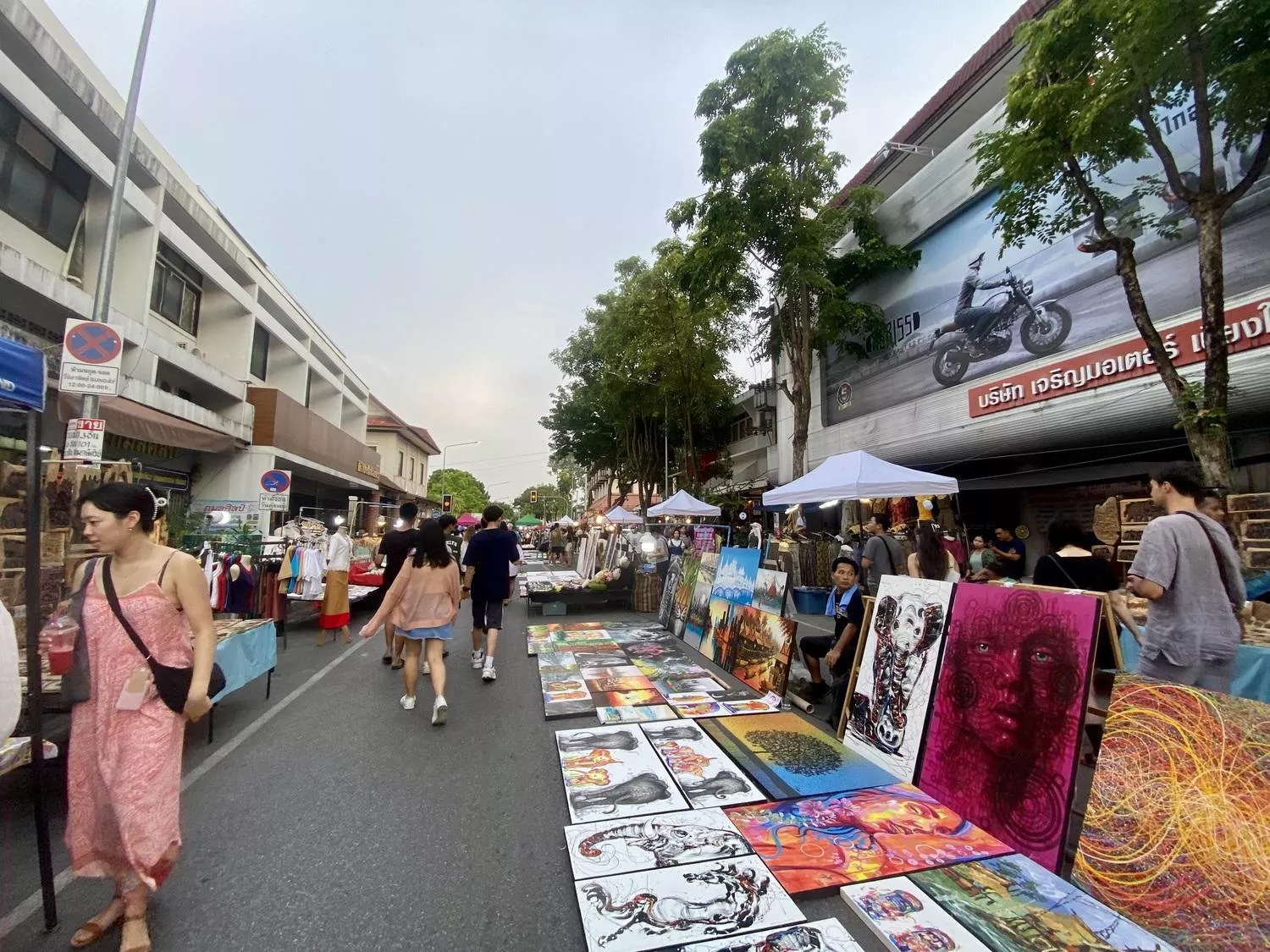 Art and paintings on the street at the Sunday night market